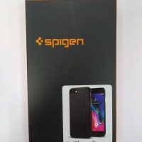 Клип-кейс Spigen для i-Phone 8 Thin Fit, черный (054CS22208)