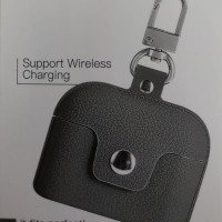 Силиконовый чехол для AirPods Pro с кнопкой и карабином серый