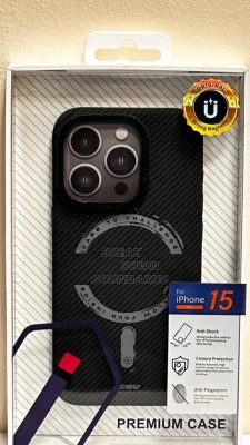 Накладка для i-Phone 15 Pro Wiwu Magsafe LCC-107 под карбон Накладка для i-Phone 15 Pro Wiwu Magsafe LCC-107 под карбон выполнен в брутальном карбоновом дизайне, который помимо стиля имеет поддержку функции MagSafe
Изготовлен из материала ТПУ + ПК, приятный для кожи, износостойкий и прочный специально разработан для максимальной защиты вашего любимого гаджета.
Точное расположение кнопок, мягкое нажатие, приятно тактильно держать в руке.
Этот чехол имеет встроенный магнит, который точно совпадает с iPhone 15 Pro Max для упрощения установки и более быстрой беспроводной зарядки.