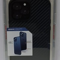 Накладка для i-Phone 13 Pro Max Sulada пластик под карбон черная