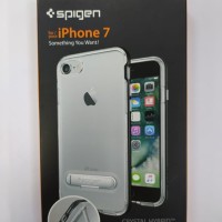 Чехол Spigen для i-Phone 7 Crystal Hybrid, черный (042CS20671)