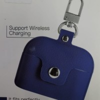 Силиконовый чехол для AirPods 3 с кнопкой и карабином синий
